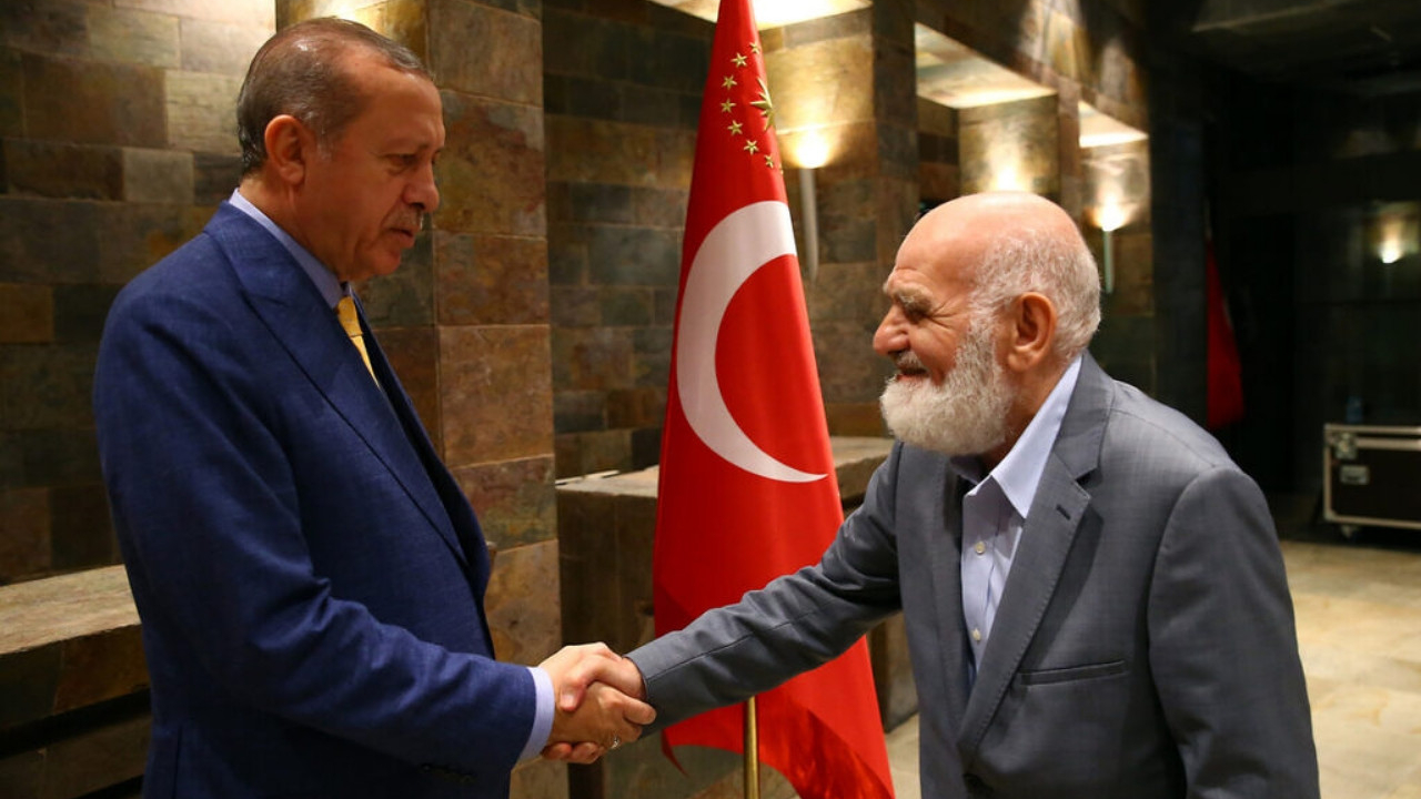 Cumhurbaşkanı Erdoğan'dan Mustafa Karahasanoğlu için başsağlığı mesajı: Teessürle öğrendim!