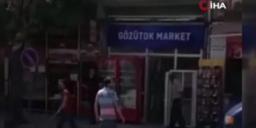 Ankara'da 4 kişi satır ve sopalarla market bastı! O anlar kamerada