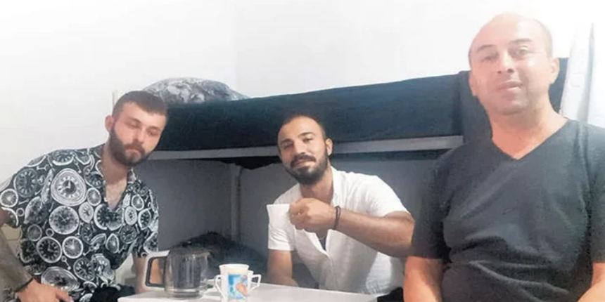 Evindeki kiracıları çıkaramayınca kendi evine misafir oldu!