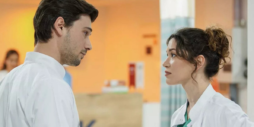 Kasaba Doktoru'nda bir yenilik ve iki ayrılık!