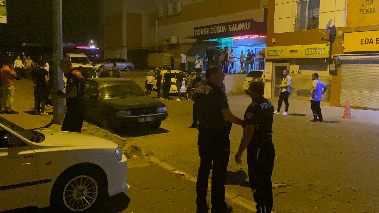 Düğünde gelin ve damat tarafı birbirine girdi, 6 kişi gözaltına alındı