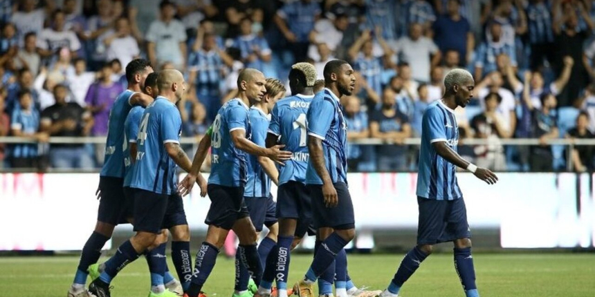 Adana Demirspor rahat geçti! Sivasspor'u 3-0 mağlup ederek 2'de 2 yaptı