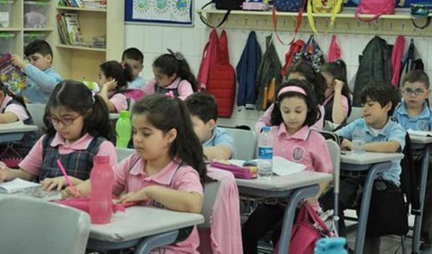 İlkokul birinci sınıfta 'bitişik el yazısı' tercihe bırakıldı!