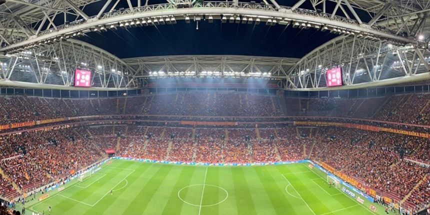 Sarı-kırmızılı taraftar akın etti: Galatasaray - Giresunspor maçını 45 bin 484 taraftar izledi