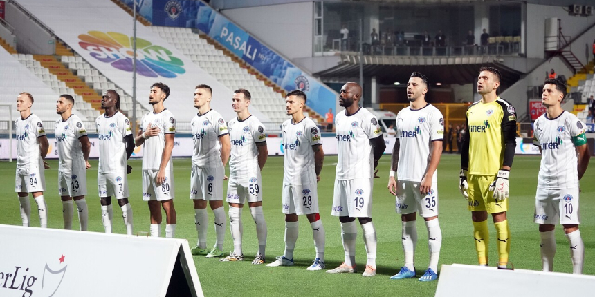 Kasımpaşa - Fenerbahçe maçında ev sahibi ekibin golü iptal edildi! İşte o pozisyon