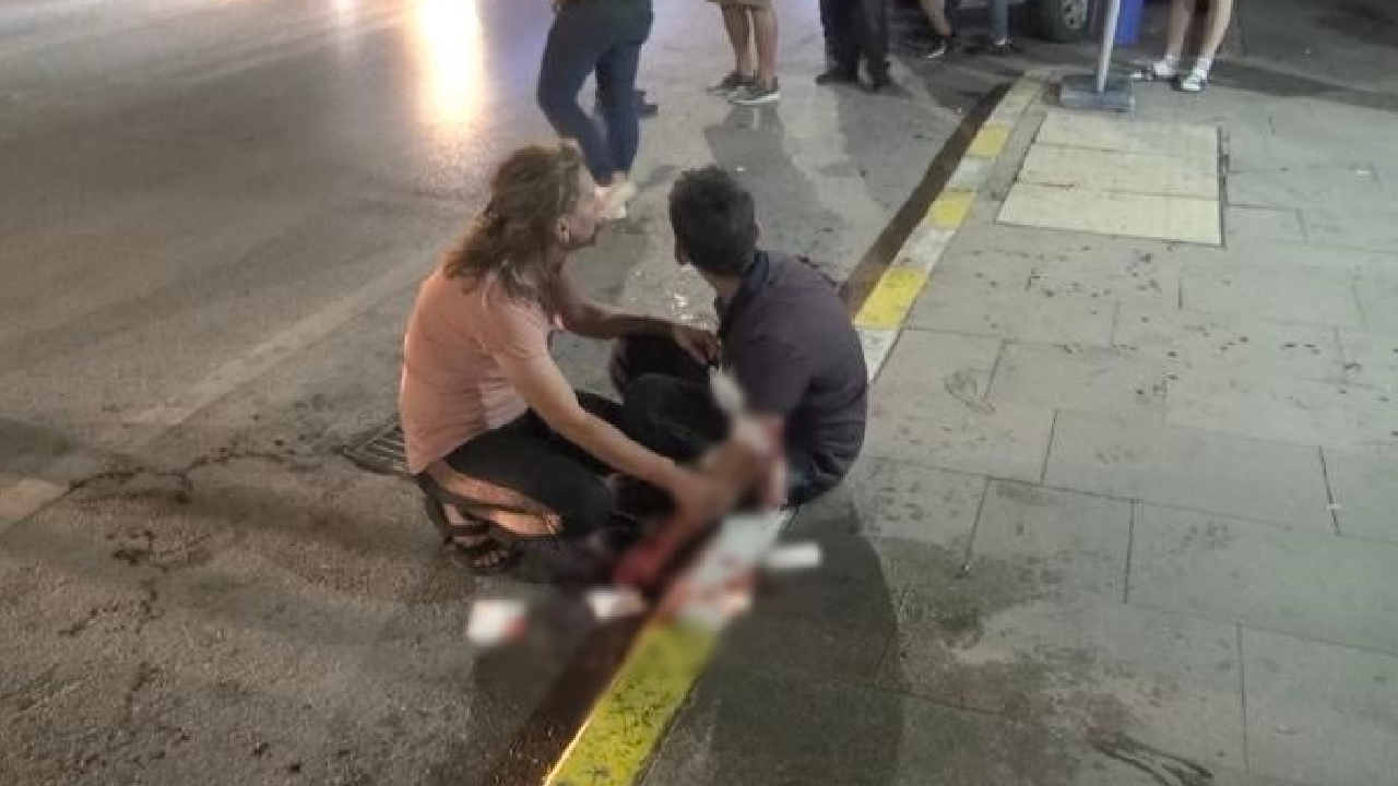 Evdeki tartışma kanlı bitti, 15 yaşındaki çocuk bıçaklandı