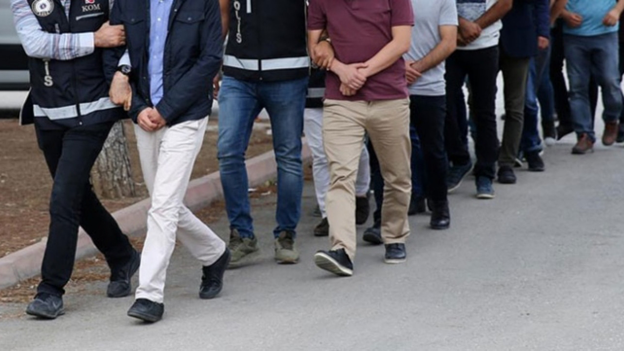 İstanbul merkezli 3 ilde FETÖ'nün TSK yapılanmasına operasyon!