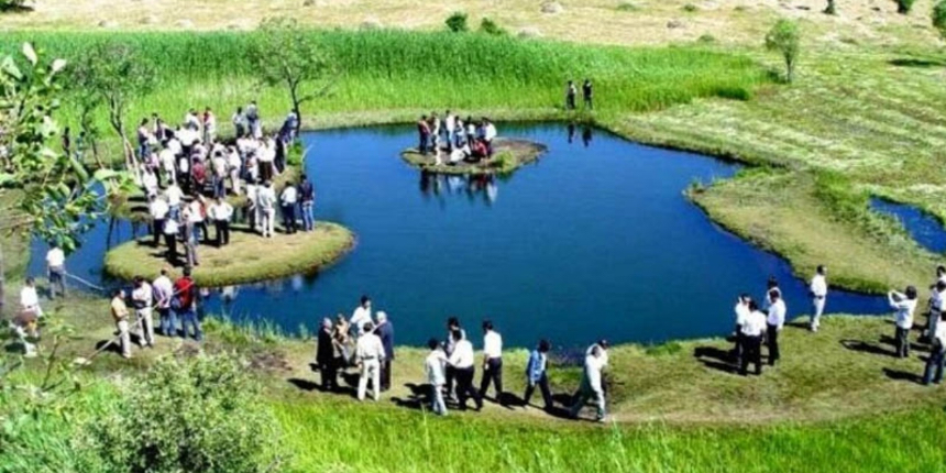 Bingöl’ün simgesi yüzen adalar, insanlardan kaynaklanan tehlikeyle karşı karşıya