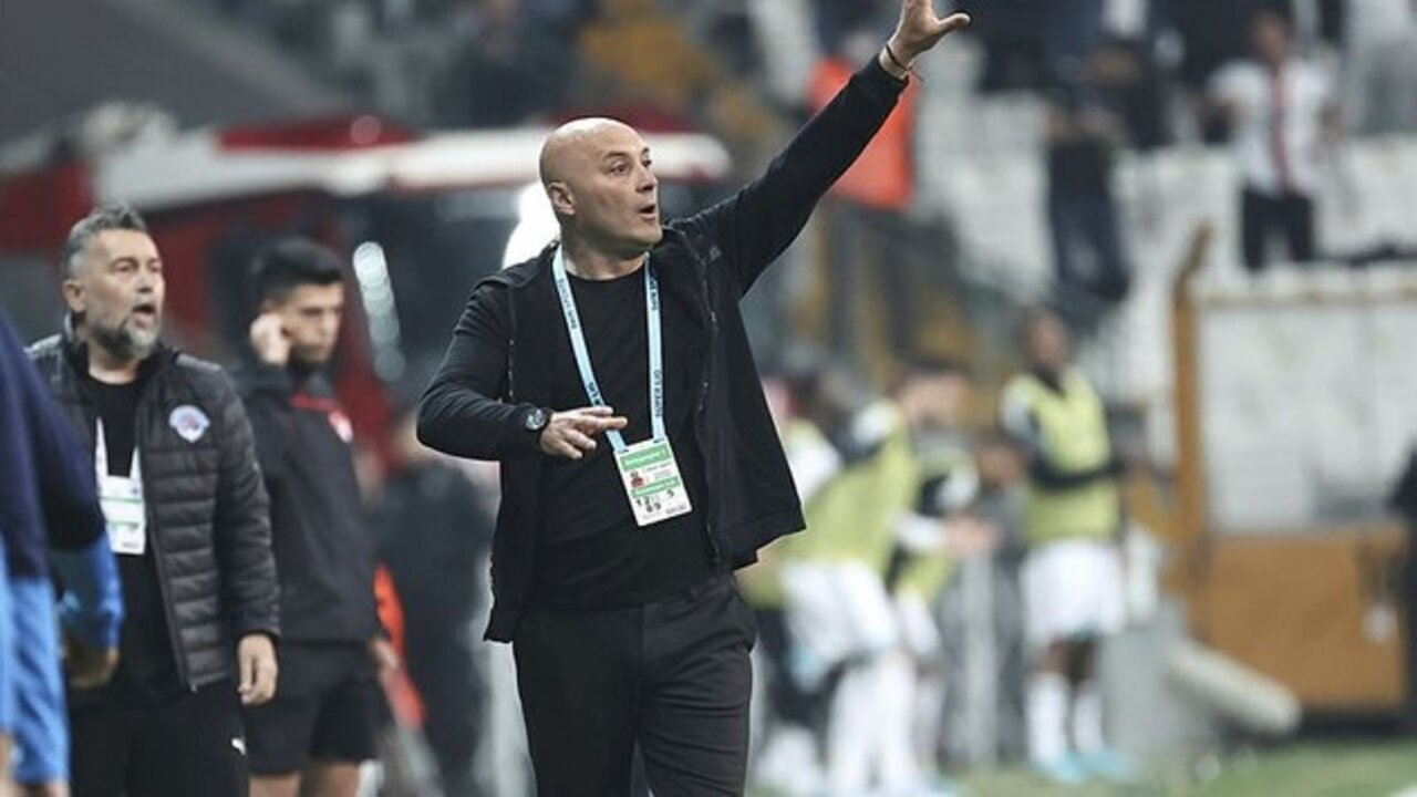 Süper Lig takımında flaş ayrılık! 2 maçta 10 gol yedi, maç sonu istifa etti
