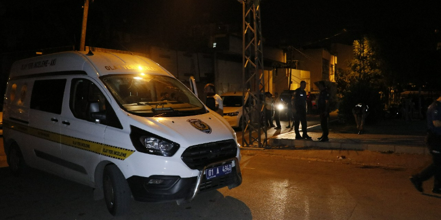 Adana’da selam verme bahanesiyle yaklaştı, 2 kişiyi vurdu