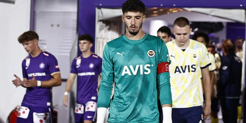Altay Bayındır, sahaya atılan davul tokmağı için konuştu: Gözüme gelse belki göremeyeceğim