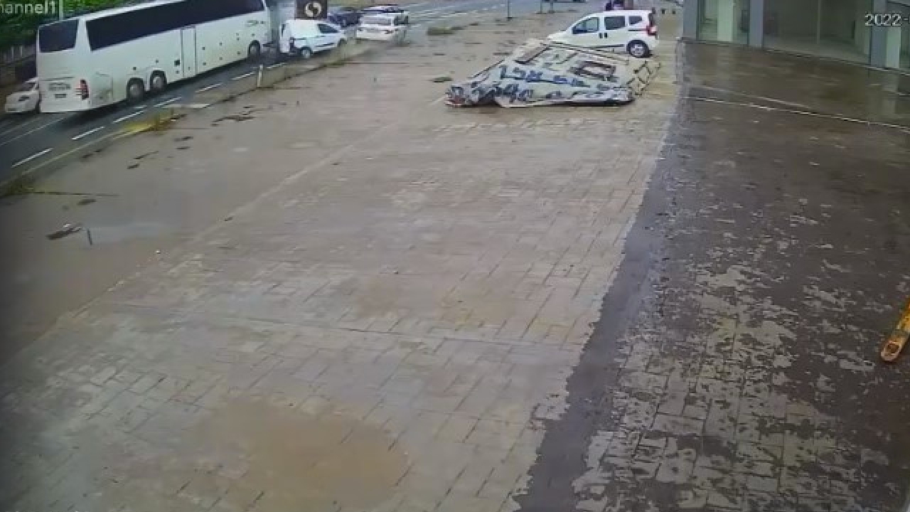 Ayıdan sonra 2. deli bal vakası! Baldan fenalaşan şoför tur otobüsüyle kaza yaptı