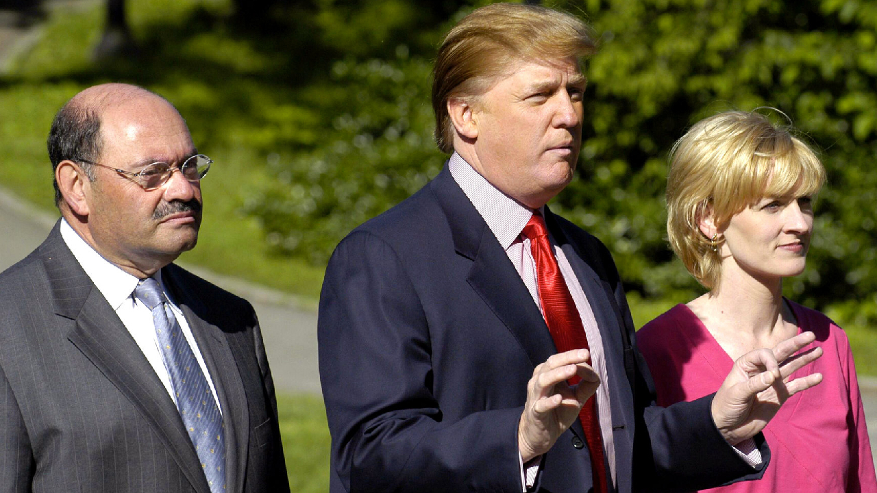 Eski ABD Başkanı Trump'ın finans direktörü, vergi kaçırdığını kabul etti