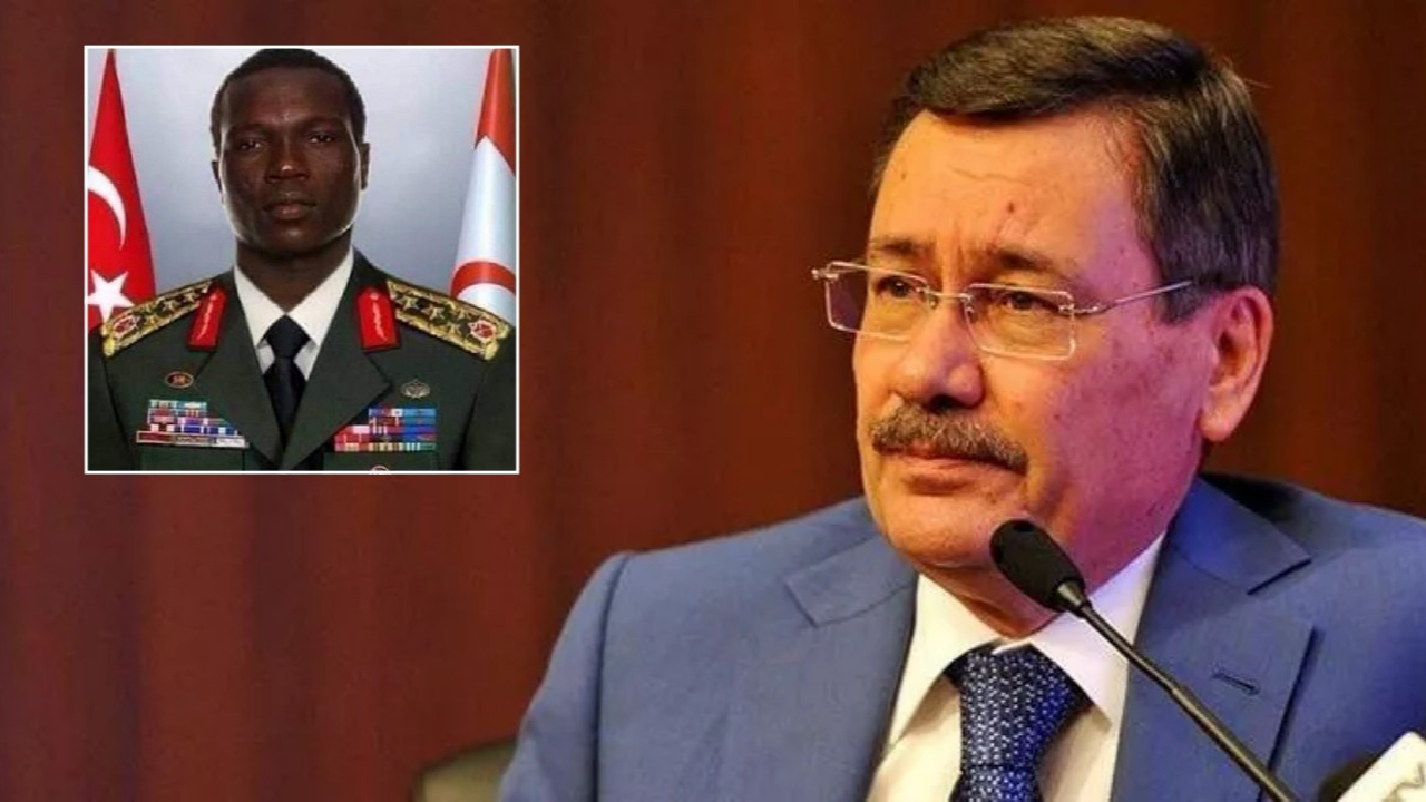 Melih Gökçek'i fena trollediler! Beşiktaş'ın eski yıldızı Aboubakar'ın fotoşoplu fotoğrafını şehit asker gibi paylaştı...