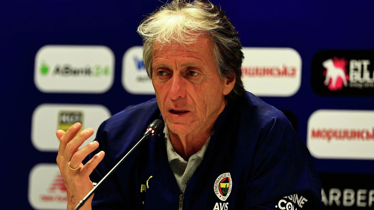 Jorge Jesus'tan önemli açıklamalar: Fenerbahçe ofansif anlamda istediğim sistemi oturtamadı