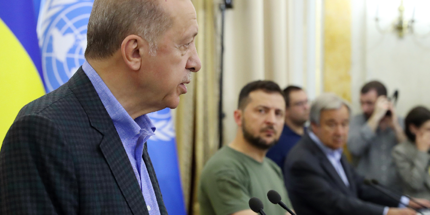 Ukrayna ziyaretini tamamlayan Cumhurbaşkanı Erdoğan yurda döndü