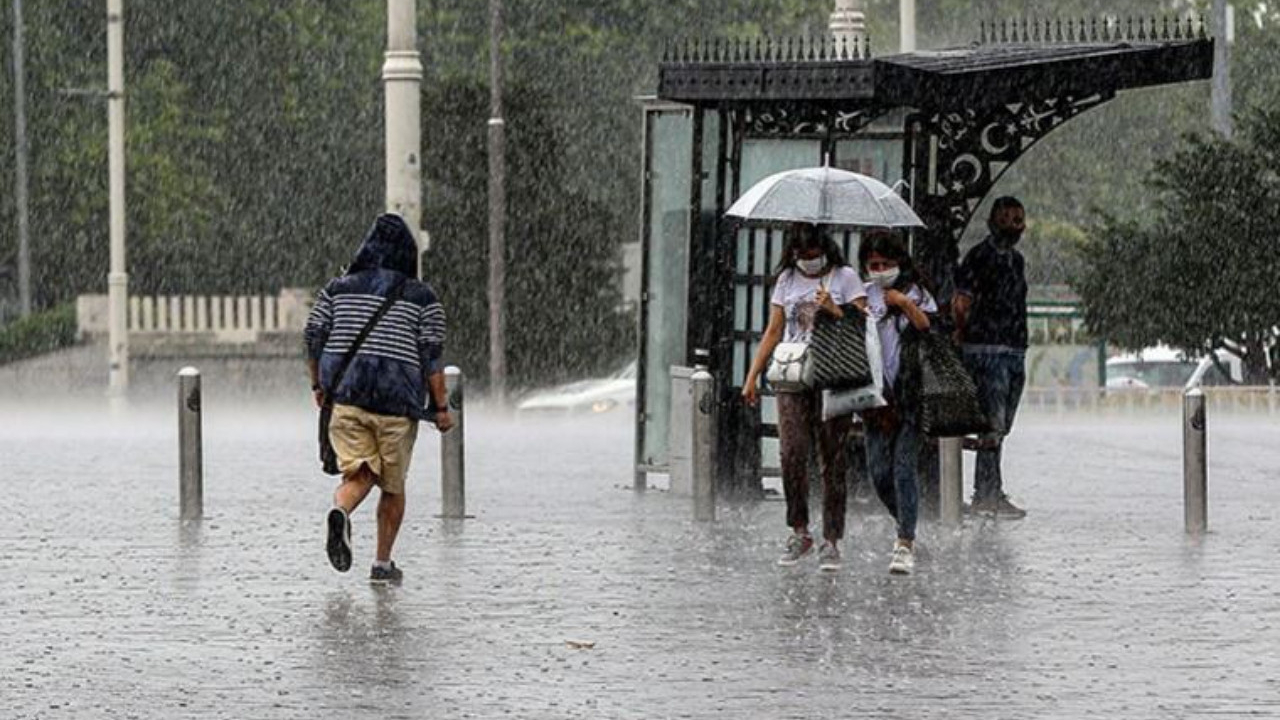 İstanbul ve Ankara için sağanak uyarısı: Öğle saatlerine dikkat!