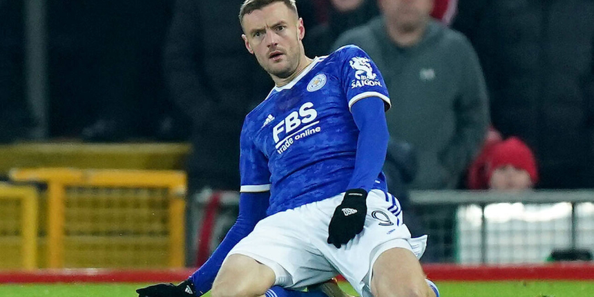 Premier Lig ekibi Leicester City, golcü isim Jamie Vardy'nin sözleşmesini uzattı