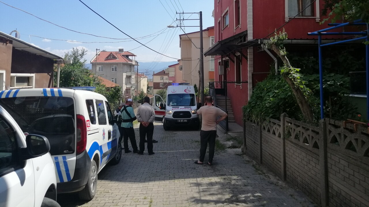Kocaeli'nde 3 gün haber alınamayan 77 yaşındaki adam evinde ölü bulundu