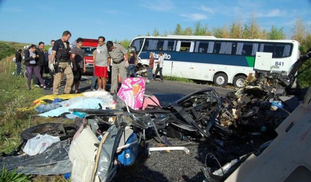 Brezilya’da trafik faciası: 21 ölü...