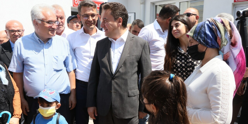 Esnaflardan Ali Babacan’a 6’lı masa tepkisi: Bu vatan hainleriyle birlikte olmamalıyız