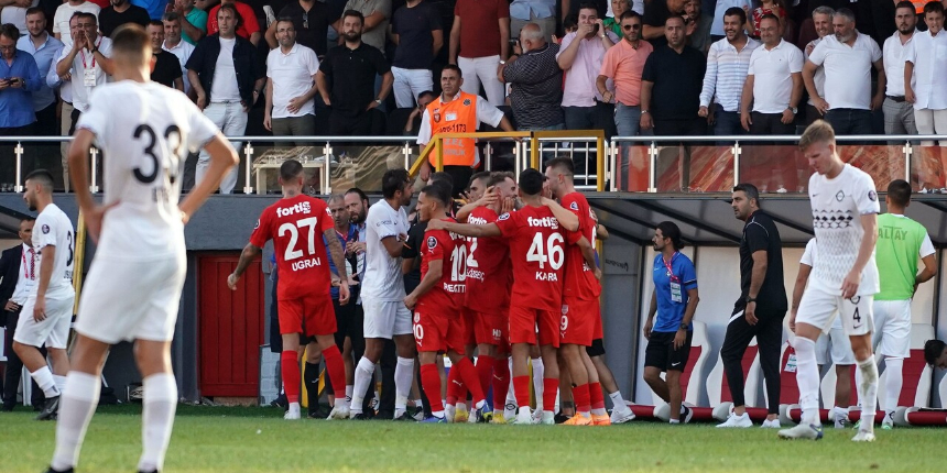 Pendikspor uzatmalarda güldü! Altay'ı 90+8'de attığı golle 1-0 mağlup etti