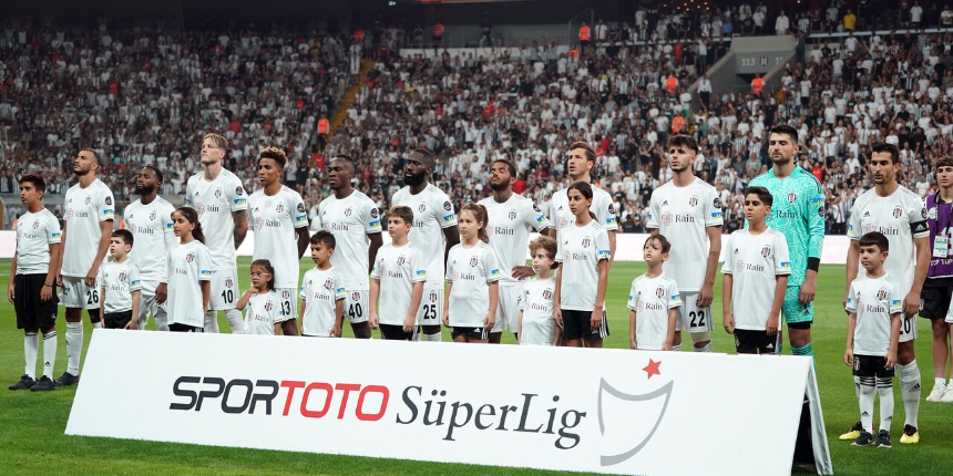 Vodafone Park, tıklım tıklım! Beşiktaş - Fatih Karagümrük maçında tribünler full çekti