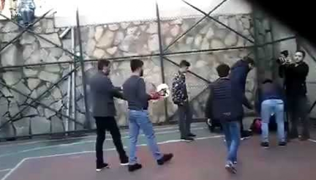 Orkun Işıtmak Tarlabaşı'nda saldırıya uğradı!