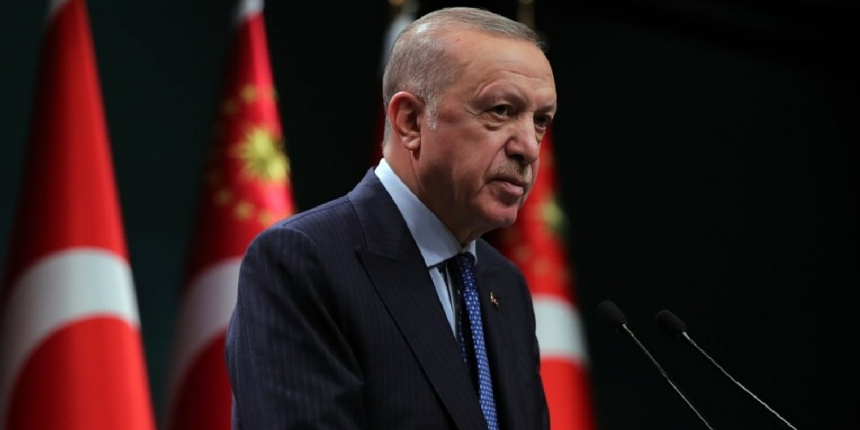 AK Parti'de olağanüstü toplantı