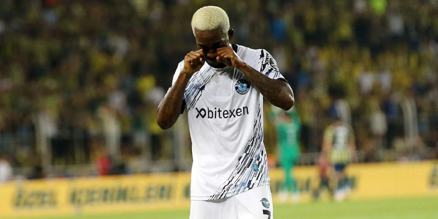 Belhanda ve Onyekuru'dan Fenerbahçe taraftarlarını çıldırtan hareketler! İşte tepki çeken o anlar...