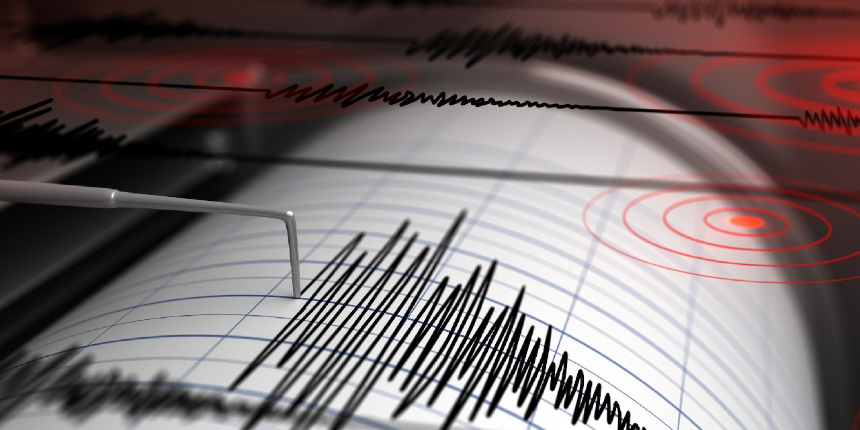 Kuşadası açıklarında 15 dakika arayla 2 deprem meydana geldi