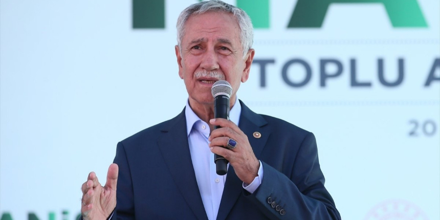Bülent Arınç: Kendimi bir muhalif olarak nitelendirmiyorum