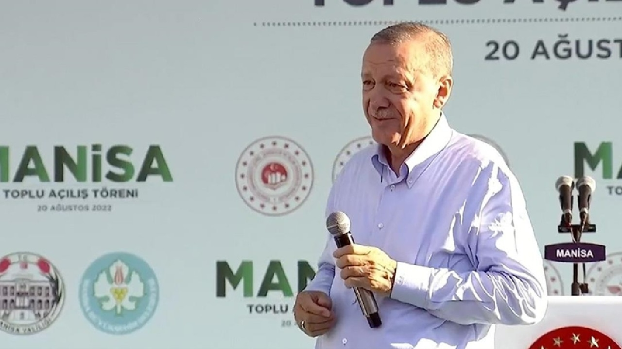 İzlanda radyosunda Cumhurbaşkanı Erdoğan'ın söylediği şarkı çıktı, vatandaşlar kulaklarına inanamadı