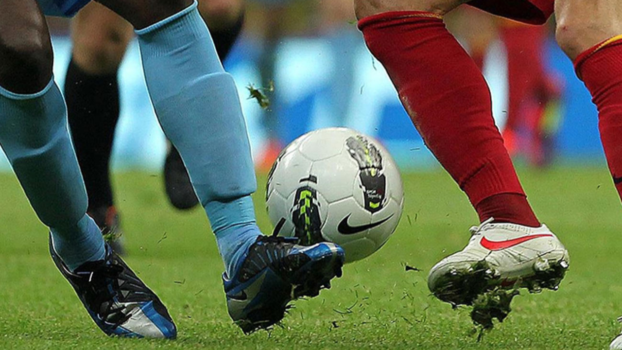 Süper Lig'deki Trabzonspor-Galatasaray maçına konuk takımın taraftarı alınmayacak