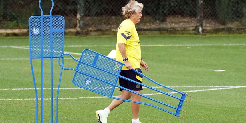Herkes bu karara şaşkın! Fenerbahçe'de Jorge Jesus, kendi transferini gönderiyor...