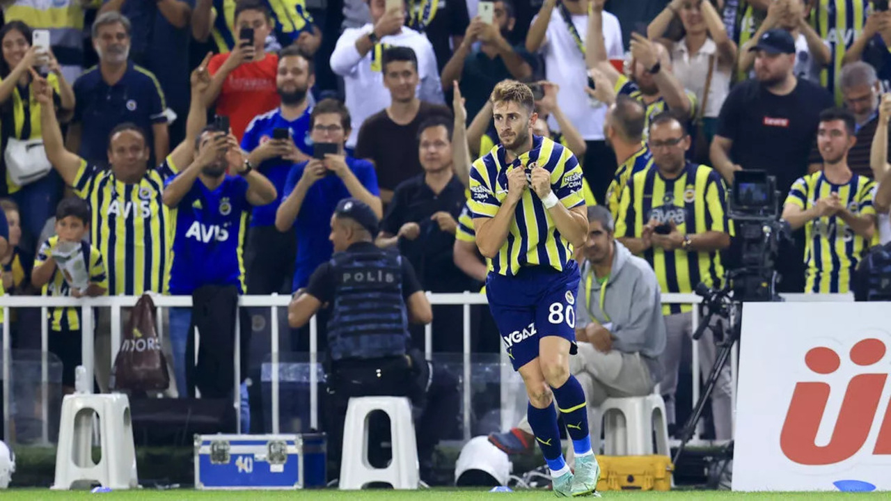 Fenerbahçe - Austria Wien maçında ilginç gol! İsmail Yüksek'in vuruşu karşılaşmaya damgasını vurdu
