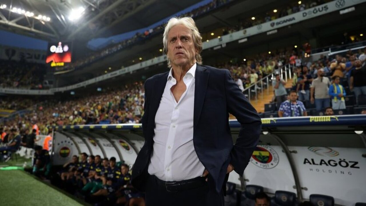 Jorge Jesus'dan kararlılık mesajı: Fenerbahçe, Avrupa sıralamasında hak ettiği yere ulaşacaktır