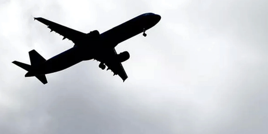 Uçakta bomba paniği! 'Valizimde bomba var' dedi: Sefer iptal oldu