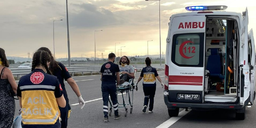 Kuzey Marmara Otoyolu’nda tır ile ticari araç çarpıştı: Yaralılar var!
