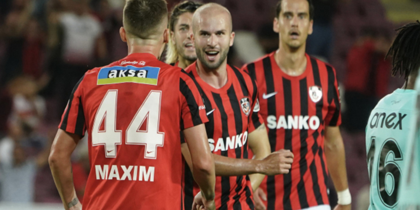 Haftanın açılış maçında kazanan kırmızı-siyahlılar! Gaziantep FK, Antalyaspor'u 5-2'yle geçti