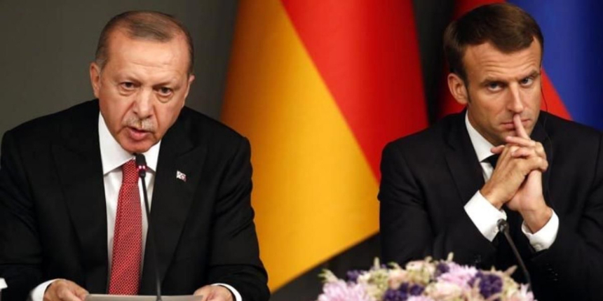 Türkiye'den Macron'un küstah sözlerine tepki: Kendi sömürgeci geçmişiyle yüzleşmeli!