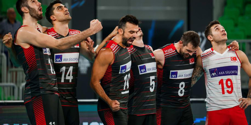 A Milli Erkek Voleybol Takımı, ilk maçında Çin'i 3-0 mağlup etti! Sıradaki rakip İtalya...