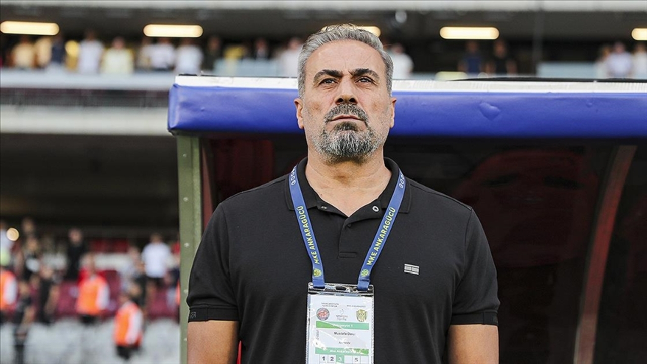 Süper Lig'de bir ayrılık daha! Ankaragücü Teknik Direktörü Mustafa Dalcı istifa etti