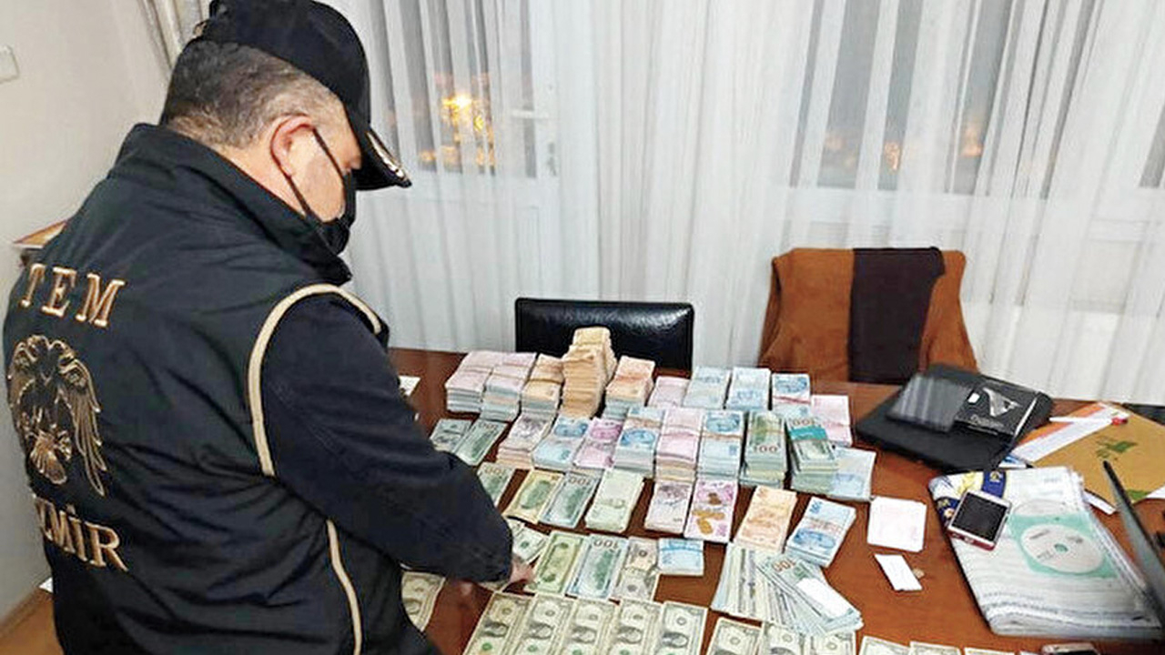 FETÖ'cüler İzmir'de yeniden toplarlanmaya çalışıyor: Milyonlarca lira para topladılar