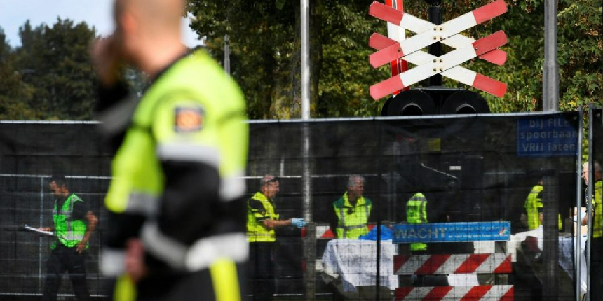 Hollanda'da kamyon, sokak partisine daldı: 4 ölü, 8 yaralı