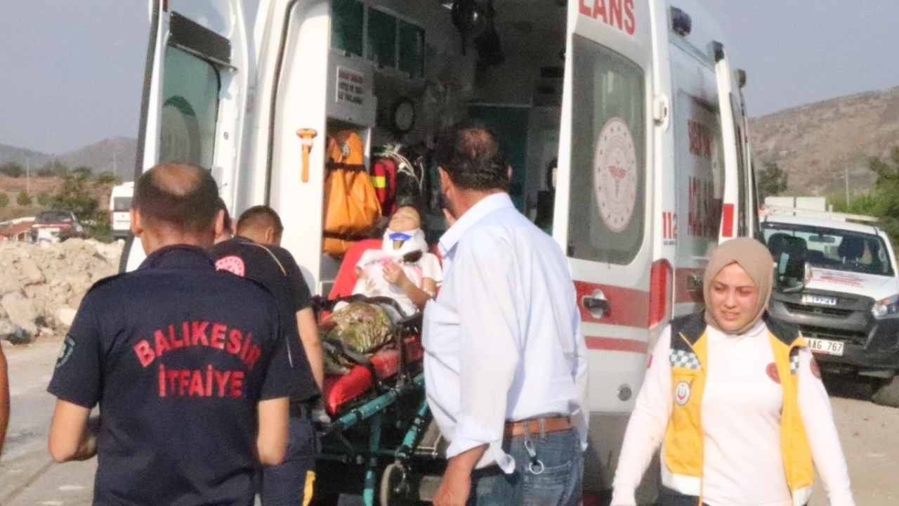 Balıkesir'de düğün dönüşü korkunç kaza: Çok sayıda yaralı var!
