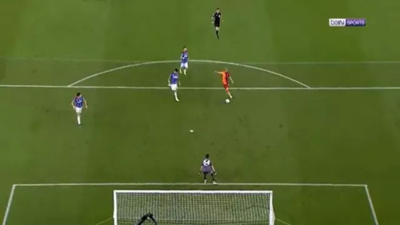 Galatasaray'da Mertens saç baş yoldurdu! Karşı karşıya pozisyonda öyle bir gol kaçırdı ki