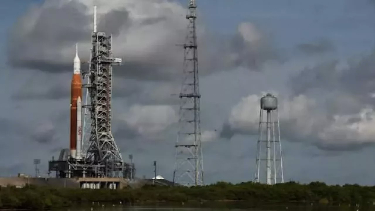 NASA, yeni Ay misyonunun fırlatmasını iptal etti