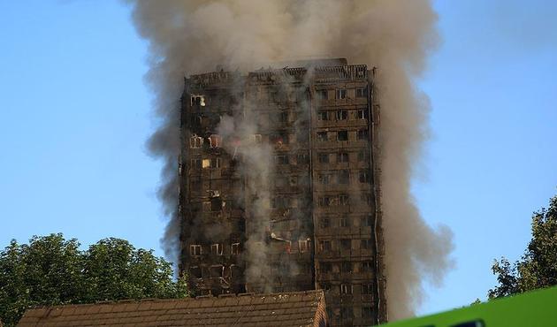 Londra'da 79 kişinin öldüğü gökdelen yangının nedeni belirlendi...