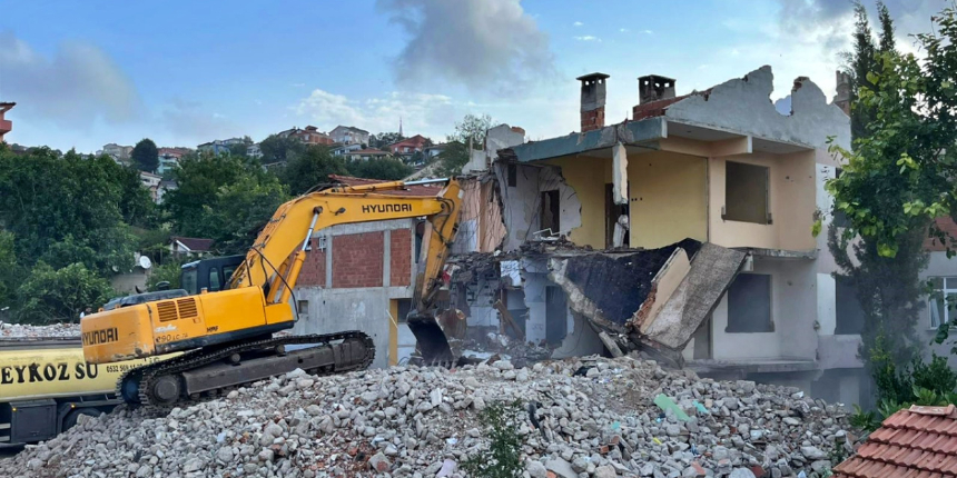Beykoz Tokatköy'deki kentsel dönüşümü 'operasyon' olarak gösterdiler! Belediye iddiaları yalanladı! İşin aslı bakın ne...